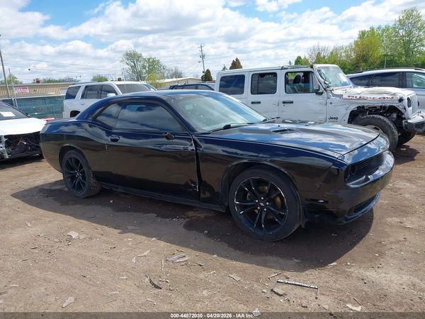 2012 DODGE CHALLENGER SXT
