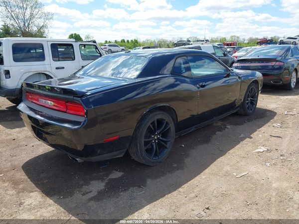 2012 DODGE CHALLENGER SXT