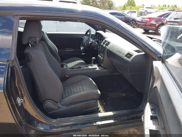 2012 DODGE CHALLENGER SXT
