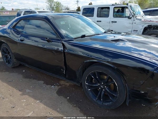 2012 DODGE CHALLENGER SXT