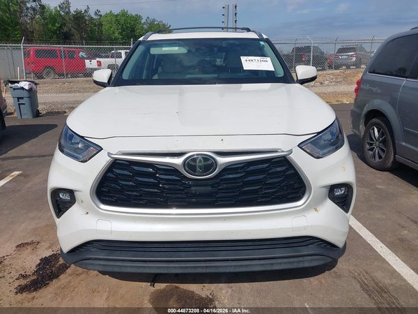 2020 TOYOTA HIGHLANDER XLE