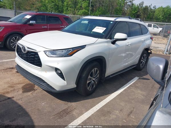 2020 TOYOTA HIGHLANDER XLE