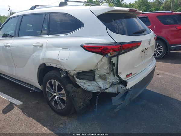2020 TOYOTA HIGHLANDER XLE