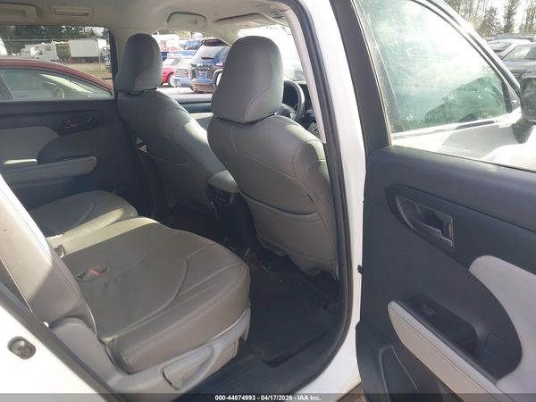 2020 TOYOTA HIGHLANDER L