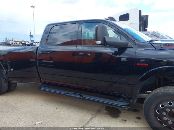 2022 RAM 3500 LARAMIE  4X4 8' BOX