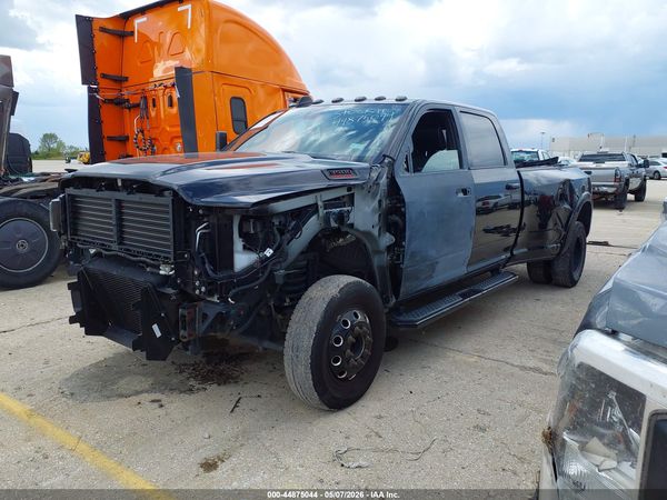 2022 RAM 3500 LARAMIE  4X4 8' BOX
