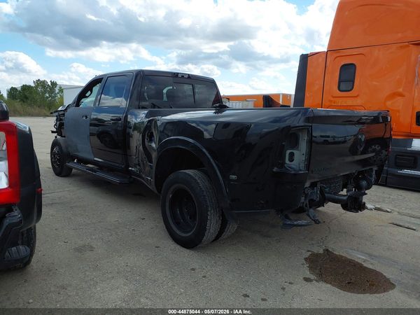 2022 RAM 3500 LARAMIE  4X4 8' BOX