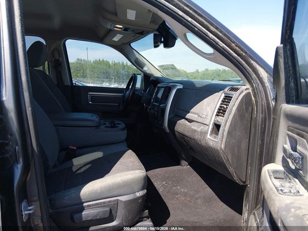 2018 RAM 1500 BIG HORN  4X4 6'4 BOX