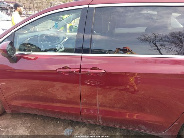 2021 CHRYSLER VOYAGER