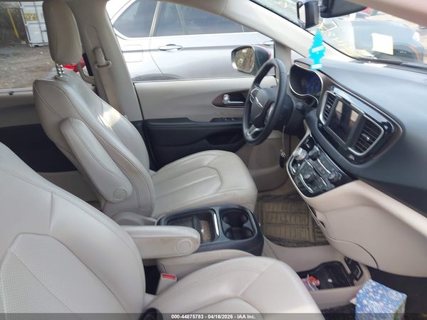 2021 CHRYSLER VOYAGER LXI