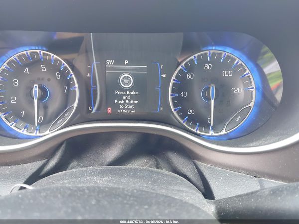 2021 CHRYSLER VOYAGER LXI