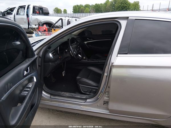 2022 GENESIS G70 2.0T RWD