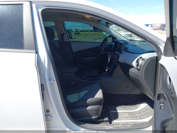 2020 HYUNDAI KONA SE