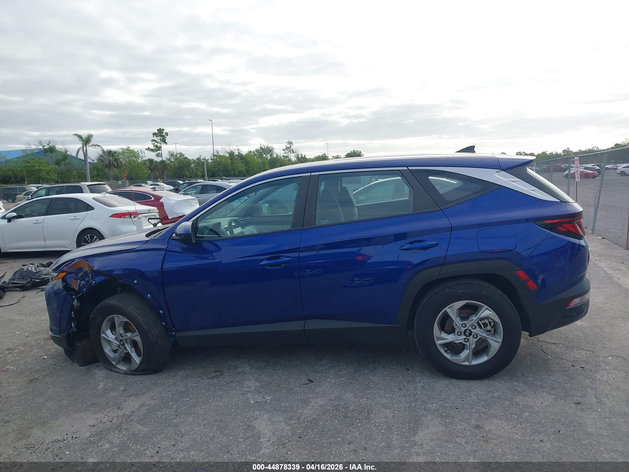 2024 HYUNDAI TUCSON SE