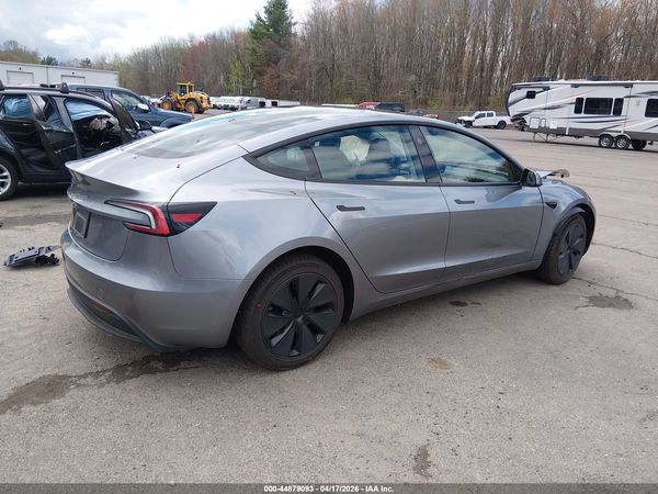 2026 TESLA MODEL 3