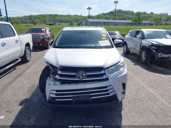 2019 TOYOTA HIGHLANDER XLE