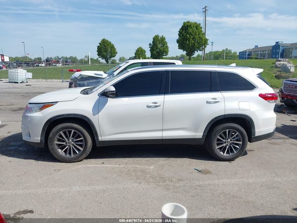 2019 TOYOTA HIGHLANDER XLE