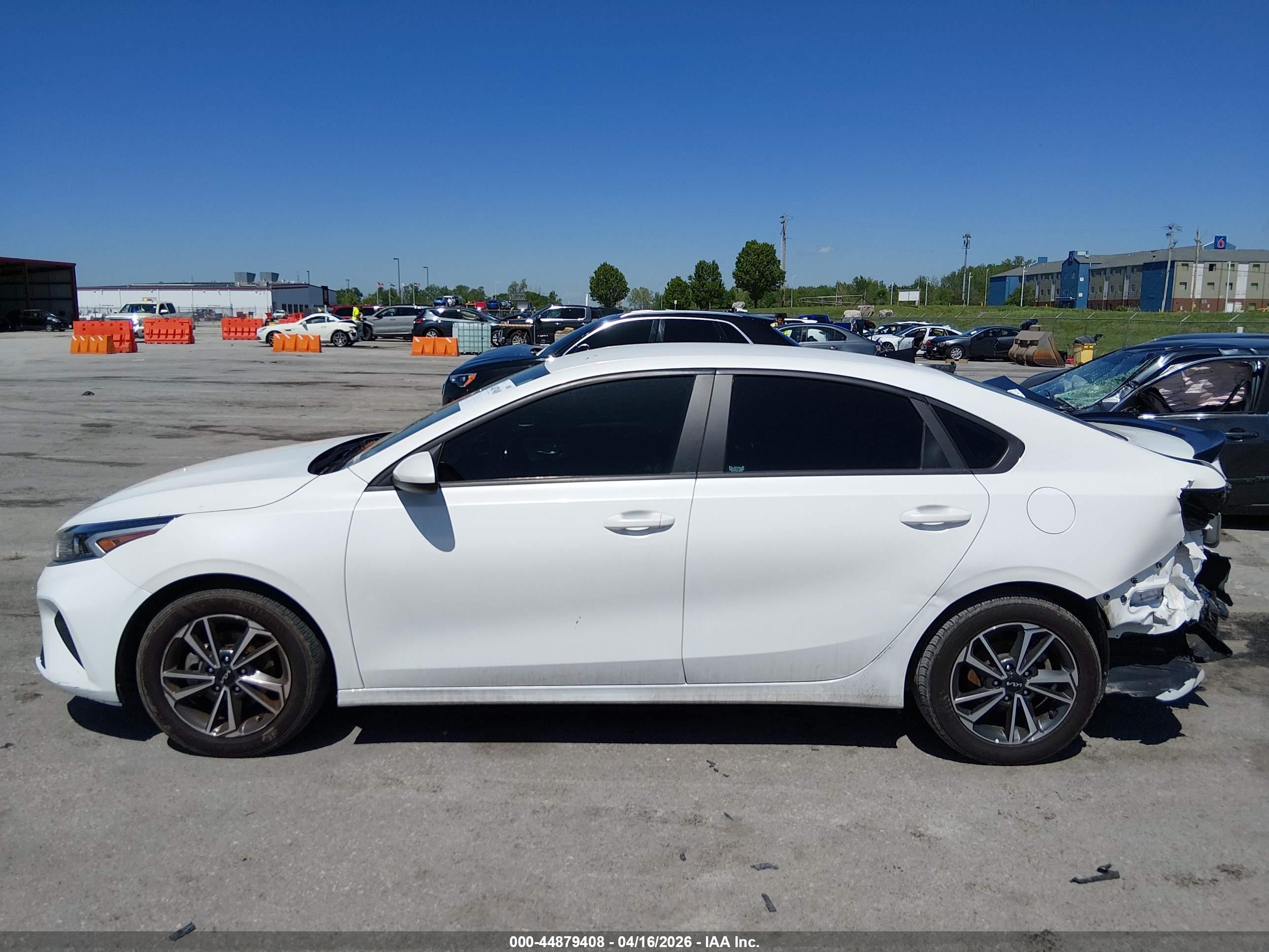 2023 KIA FORTE LXS