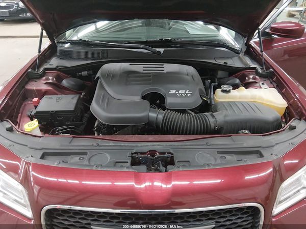 2017 CHRYSLER 300 LIMITED AWD