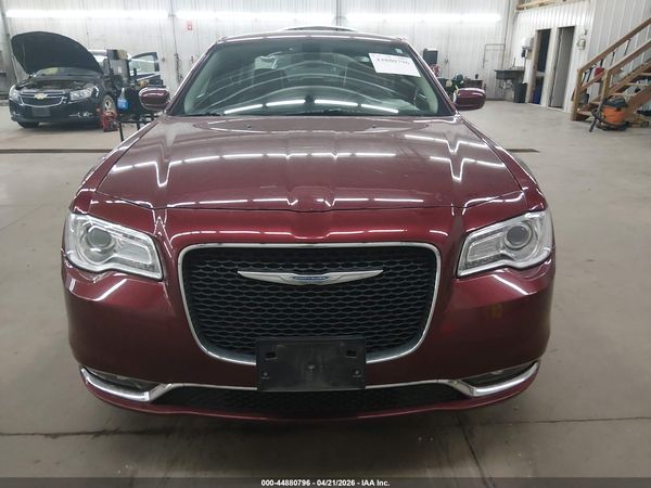 2017 CHRYSLER 300 LIMITED AWD