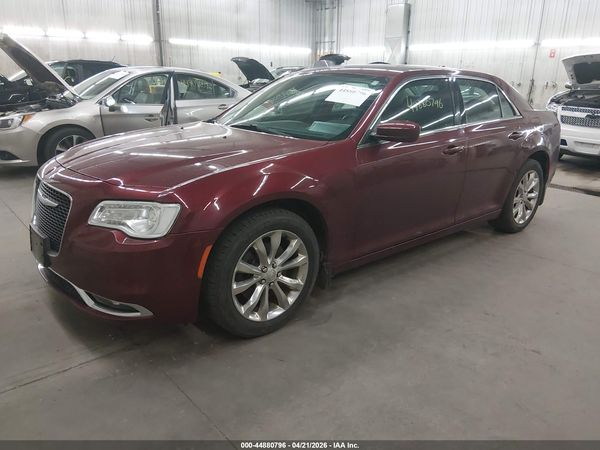 2017 CHRYSLER 300 LIMITED AWD