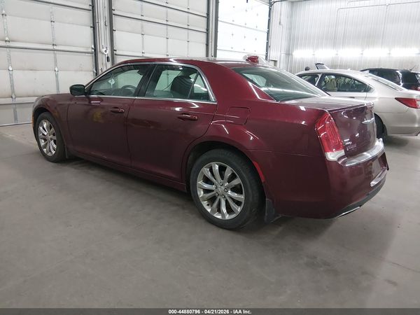 2017 CHRYSLER 300 LIMITED AWD