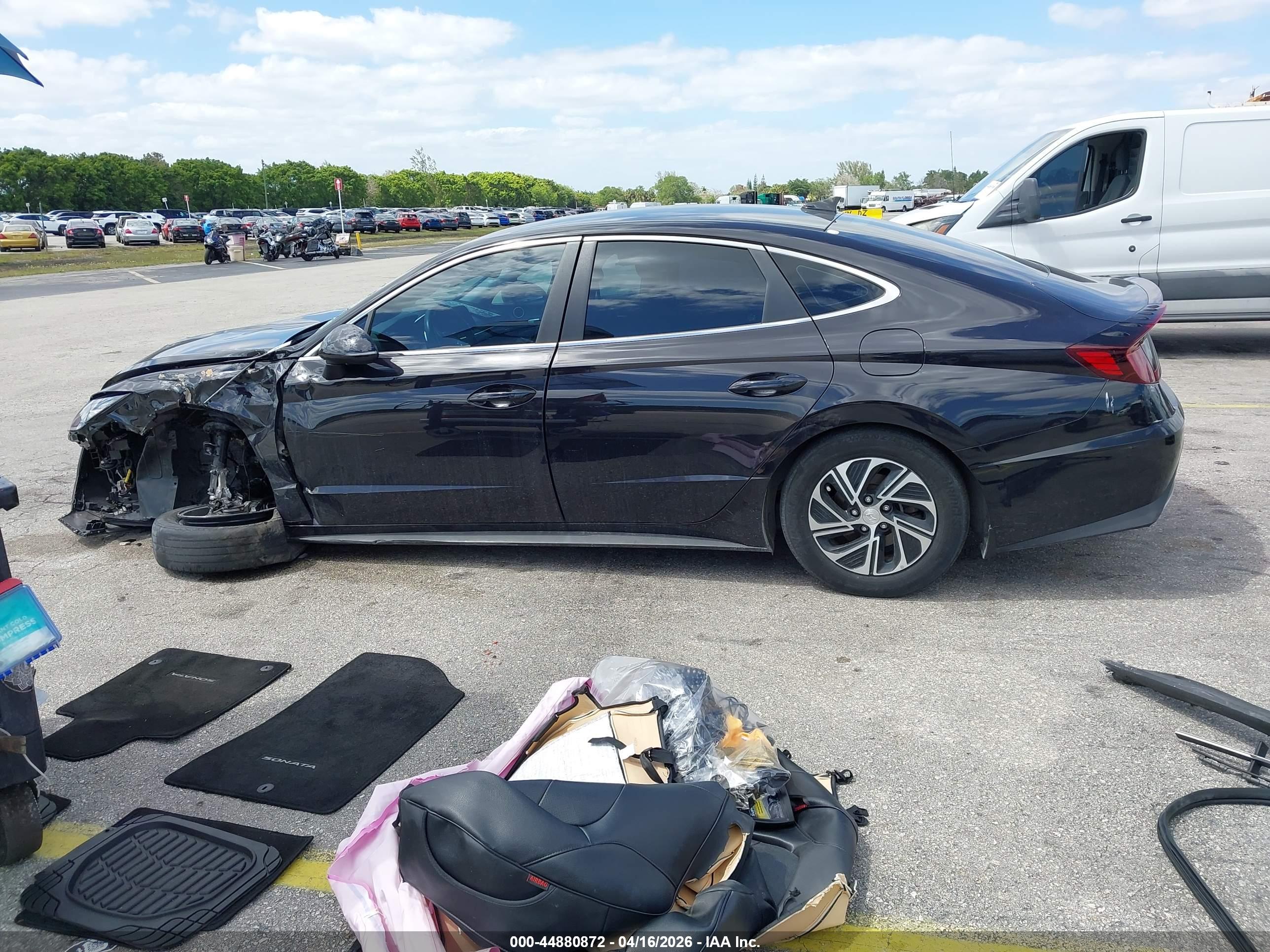 2023 HYUNDAI SONATA HYBRID BLUE