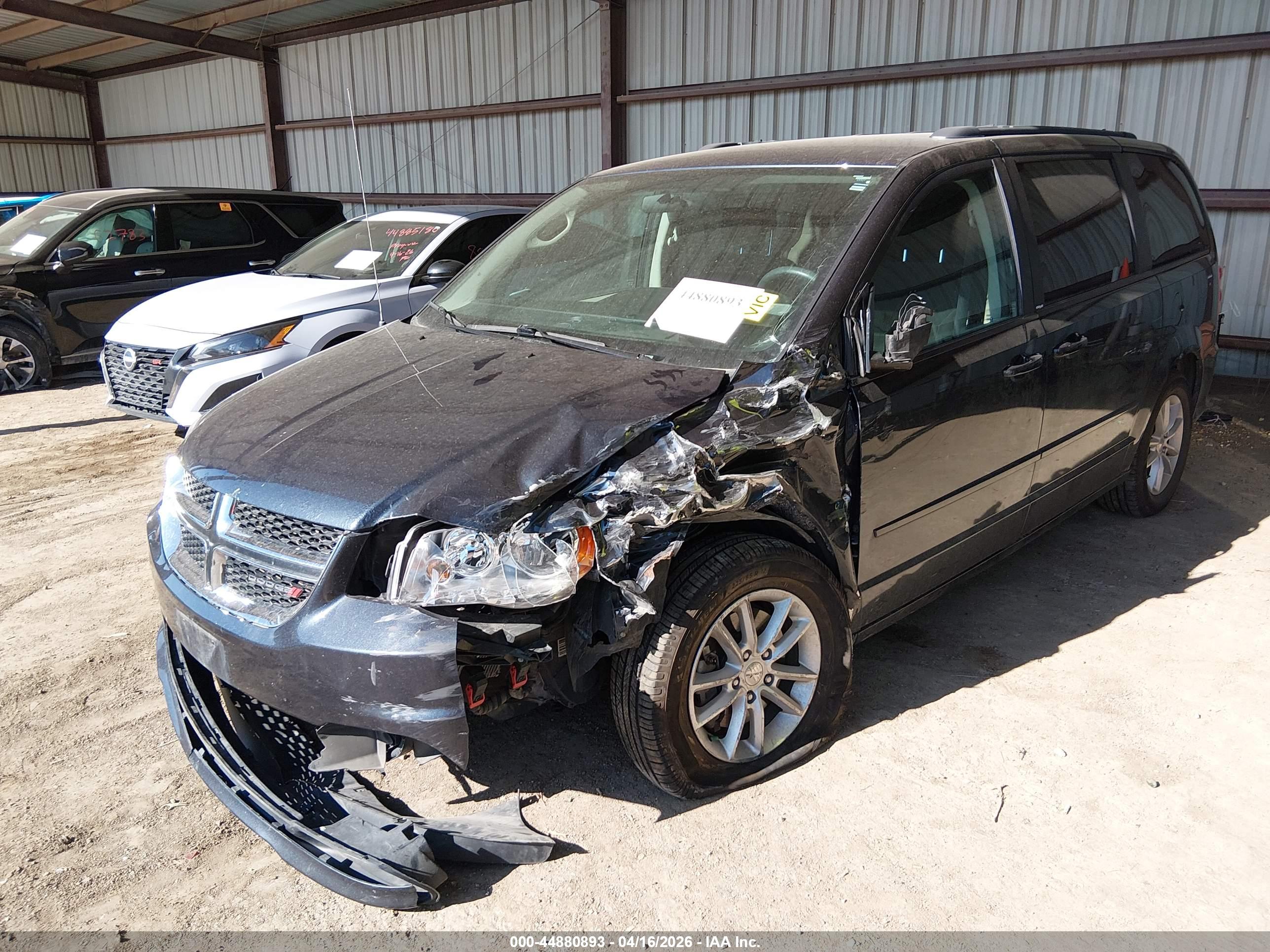 2013 DODGE GRAND CARAVAN SXT — I2