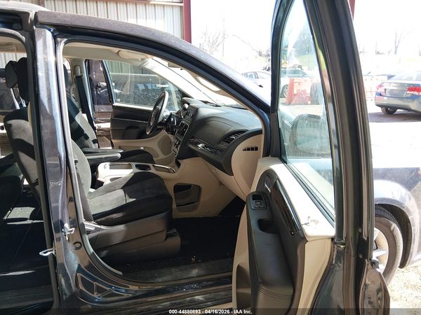 2013 DODGE GRAND CARAVAN SXT — I5