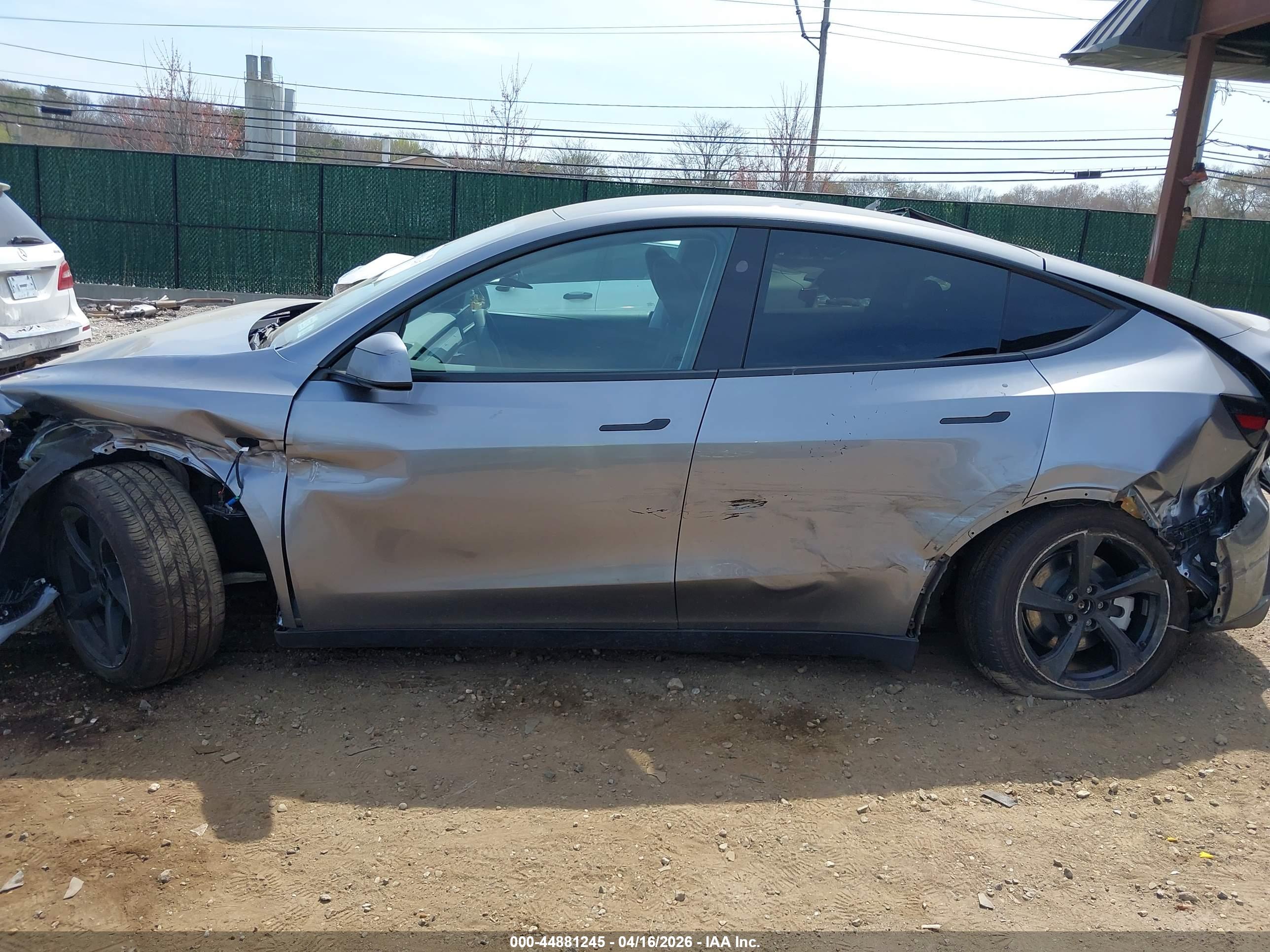 2026 TESLA MODEL Y