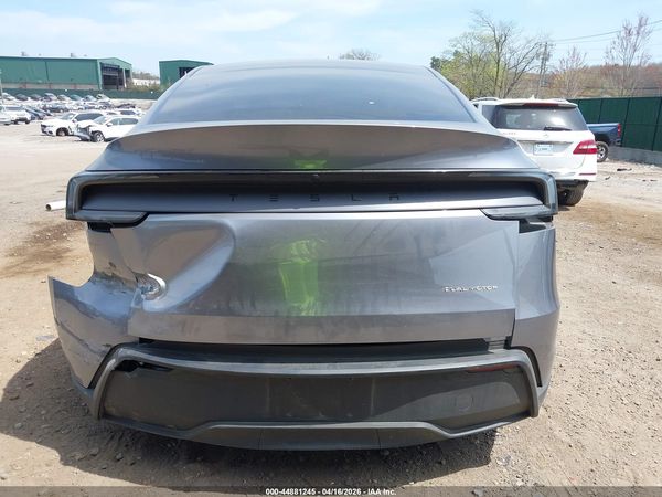 2026 TESLA MODEL Y