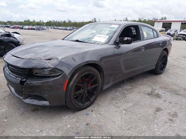 2017 DODGE CHARGER SXT RWD