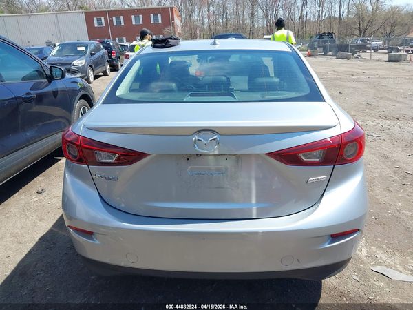 2018 MAZDA MAZDA3 TOURING