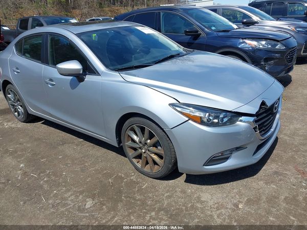 2018 MAZDA MAZDA3 TOURING