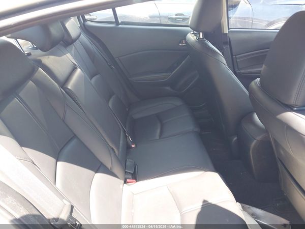 2018 MAZDA MAZDA3 TOURING