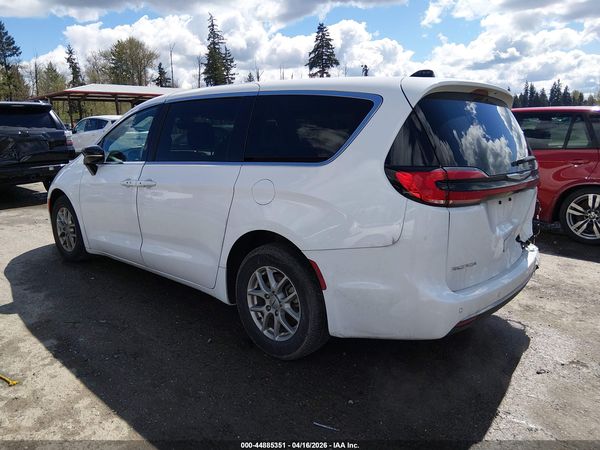 2025 CHRYSLER PACIFICA SELECT — I3