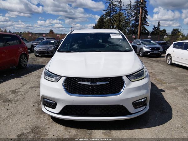 2025 CHRYSLER PACIFICA SELECT — I115