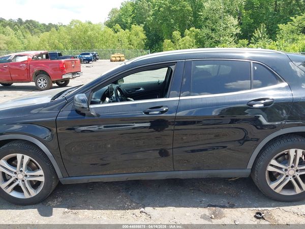 2017 MERCEDES-BENZ GLA 250 GLA250