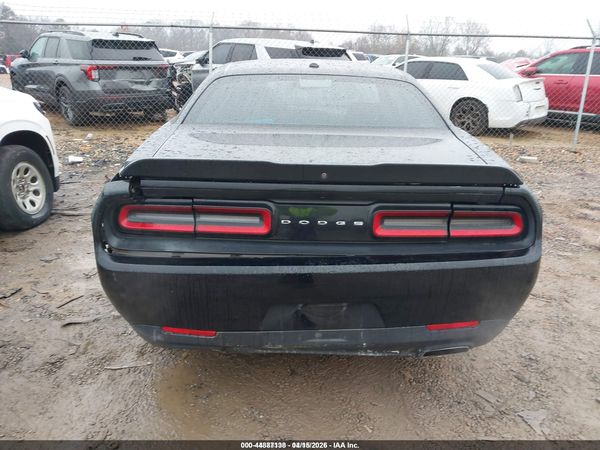 2017 DODGE CHALLENGER SXT