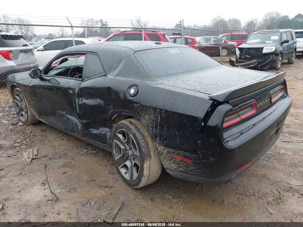 2017 DODGE CHALLENGER SXT