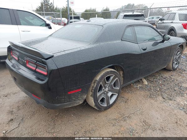 2017 DODGE CHALLENGER SXT