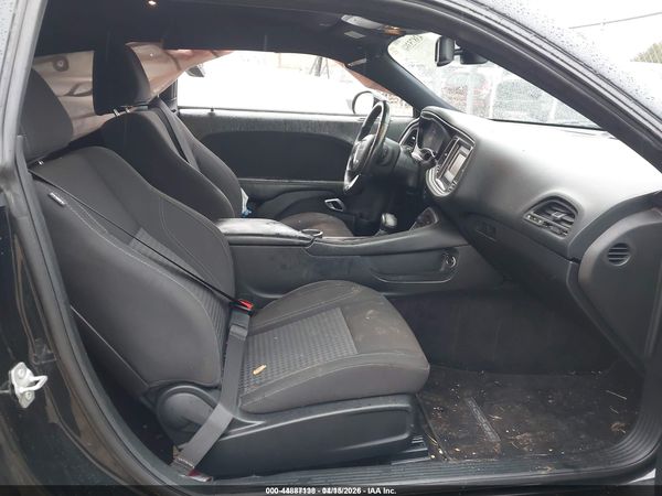 2017 DODGE CHALLENGER SXT