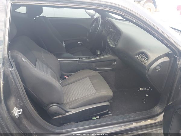 2019 DODGE CHALLENGER SXT