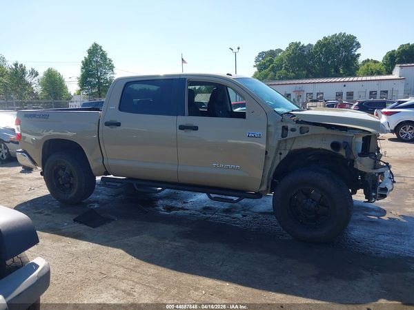 2017 TOYOTA TUNDRA SR5 5.7L V8
