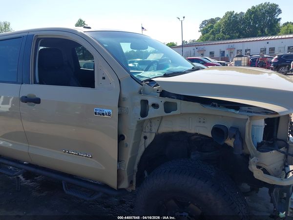 2017 TOYOTA TUNDRA SR5 5.7L V8