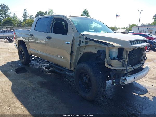 2017 TOYOTA TUNDRA SR5 5.7L V8