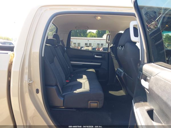 2017 TOYOTA TUNDRA SR5 5.7L V8