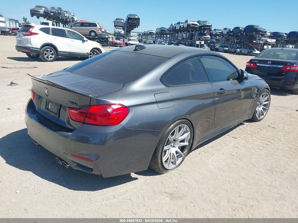 2015 BMW M4