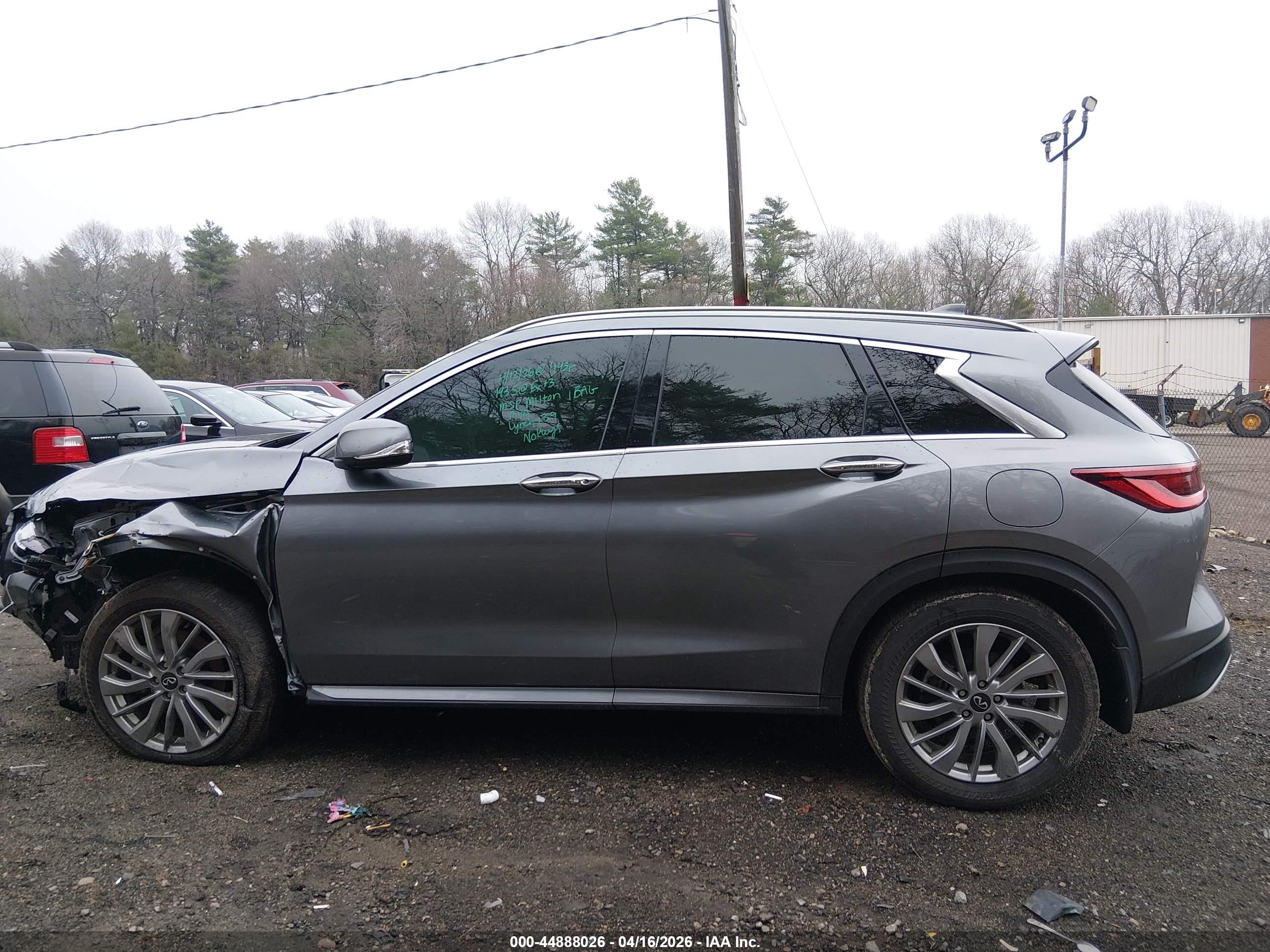 2024 INFINITI QX50 LUXE AWD