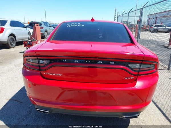 2016 DODGE CHARGER SXT